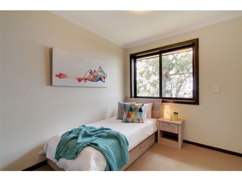 2 Mirramar Park, Blackmans Bay TAS 7052