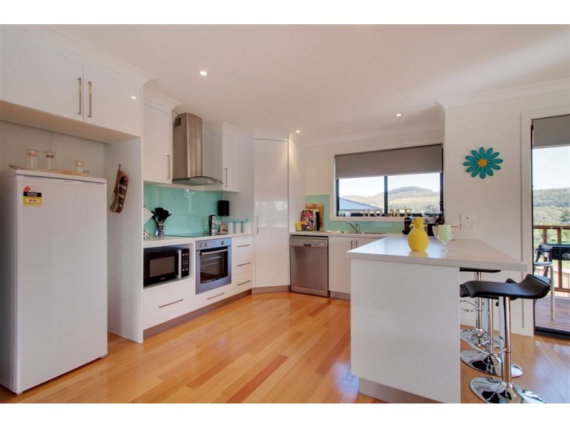 2/17 Van Morey Road, Margate TAS 7054