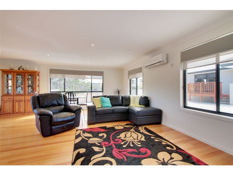 2/17 Van Morey Road, Margate TAS 7054