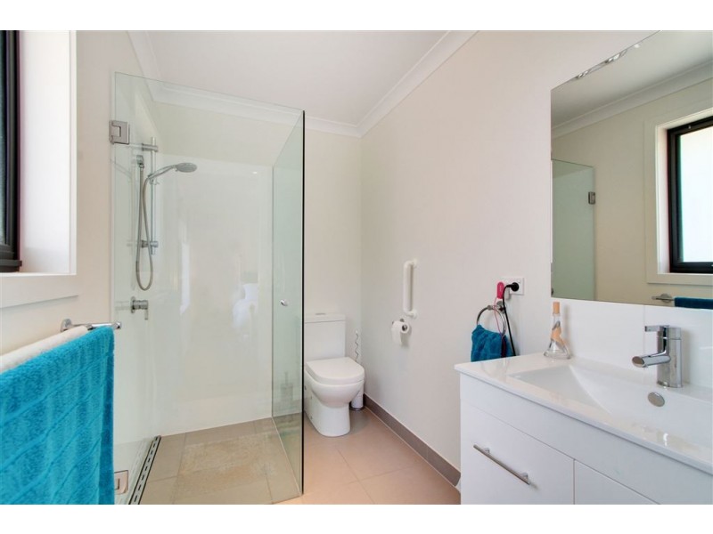 2/17 Van Morey Road, Margate TAS 7054