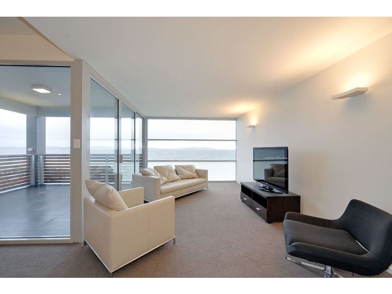 16A Ocean Esplanade, Blackmans Bay TAS 7052