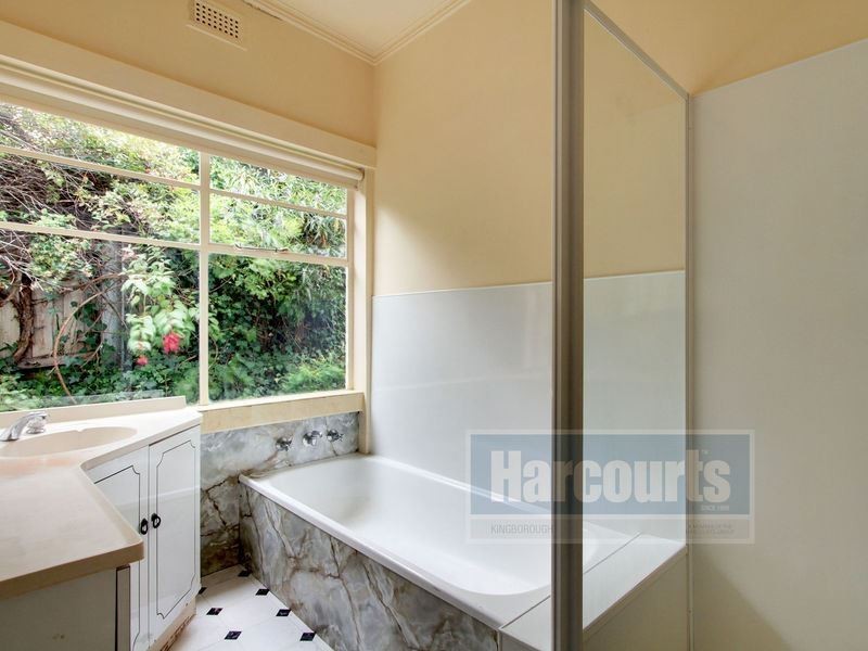 21 Oakley Street, New Town TAS 7008