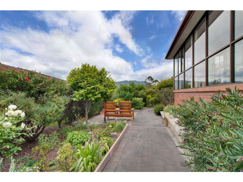 21 Village Drive, Kingston TAS 7050