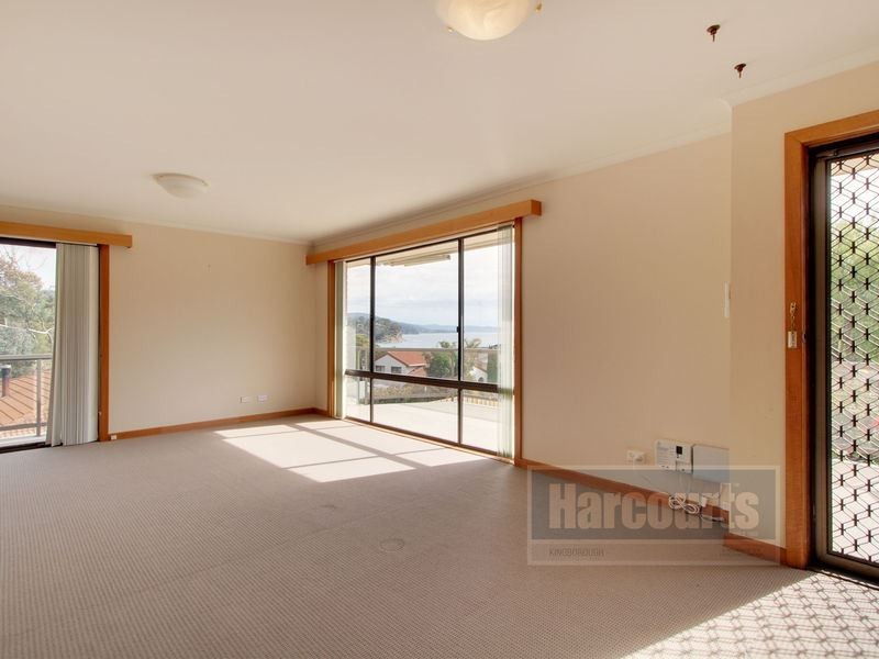 54 Flowerpot Crescent, Blackmans Bay TAS 7052