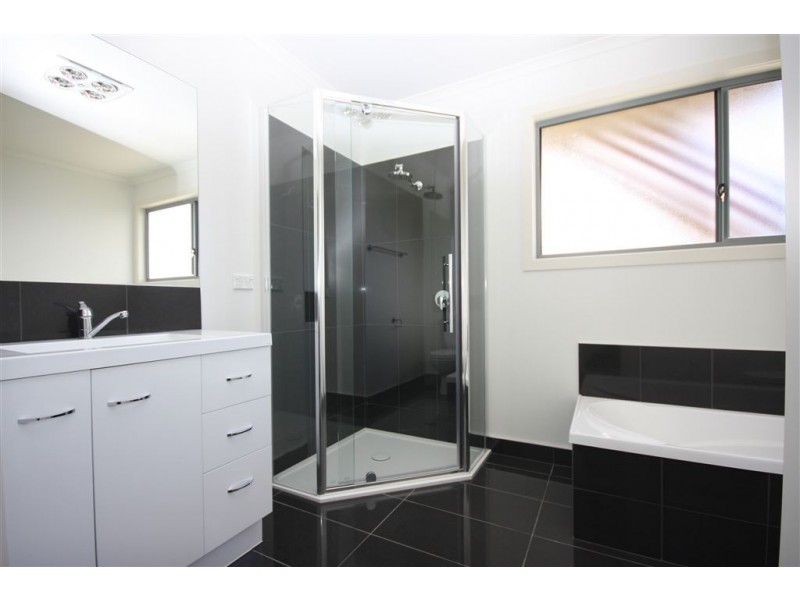 2/12-18 Bundalla Road, Margate TAS 7054