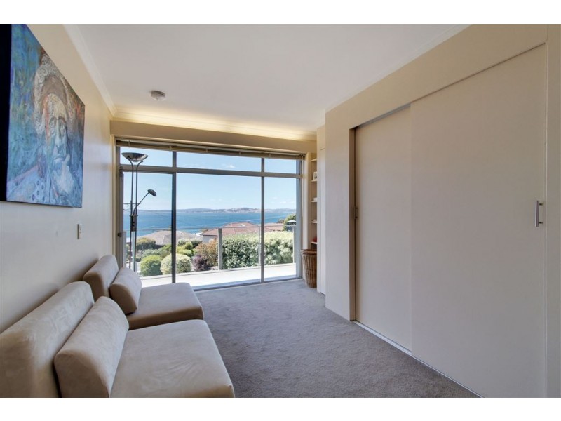 27 Illawarra Court, Blackmans Bay TAS 7052