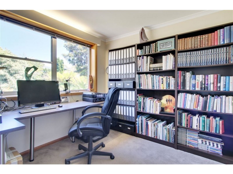 27 Illawarra Court, Blackmans Bay TAS 7052