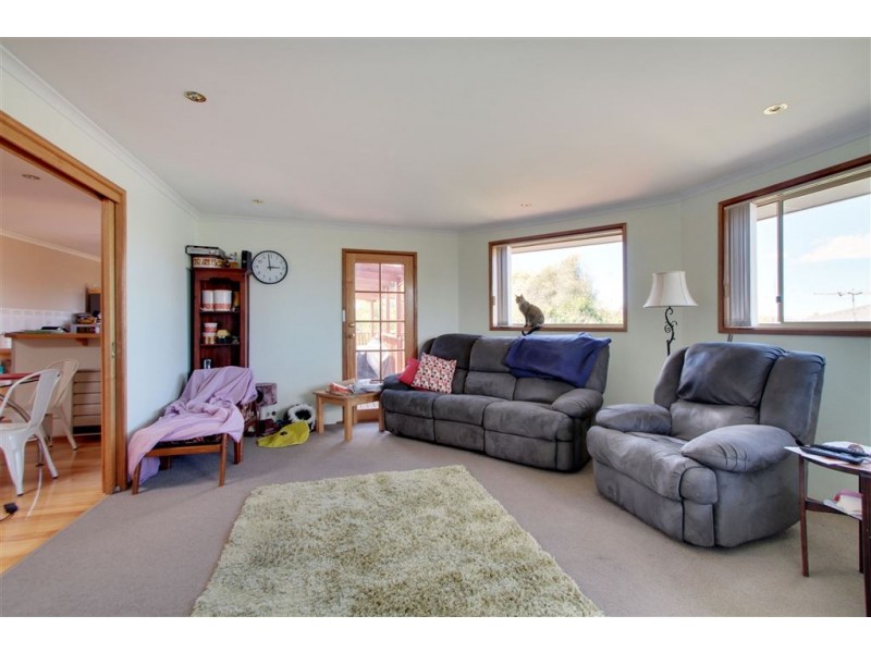 7 Welcome Avenue, Kingston TAS 7050