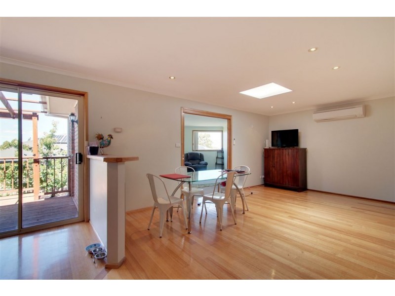 7 Welcome Avenue, Kingston TAS 7050