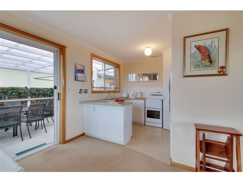 8 Scenic Drive, Kingston TAS 7050