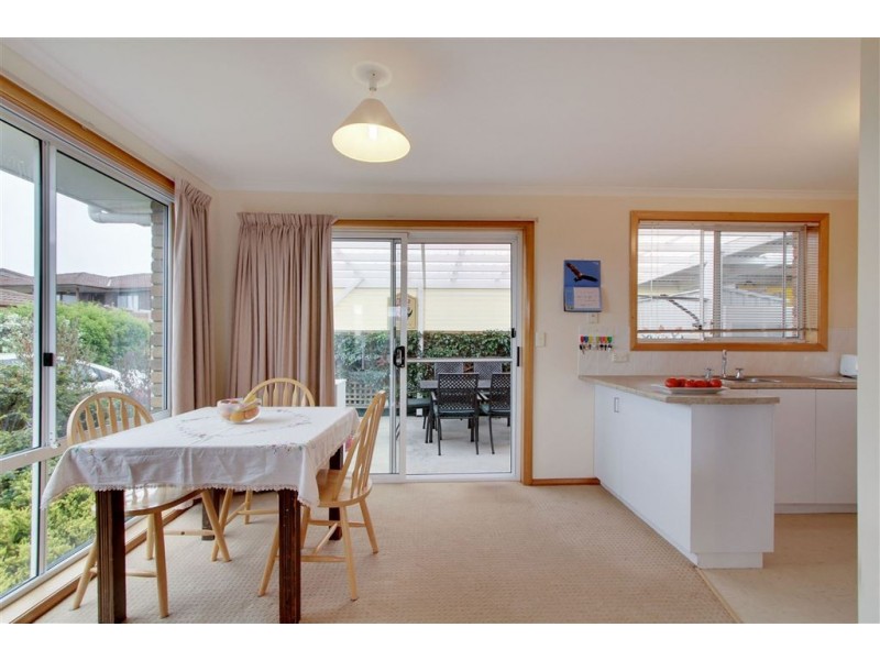 8 Scenic Drive, Kingston TAS 7050