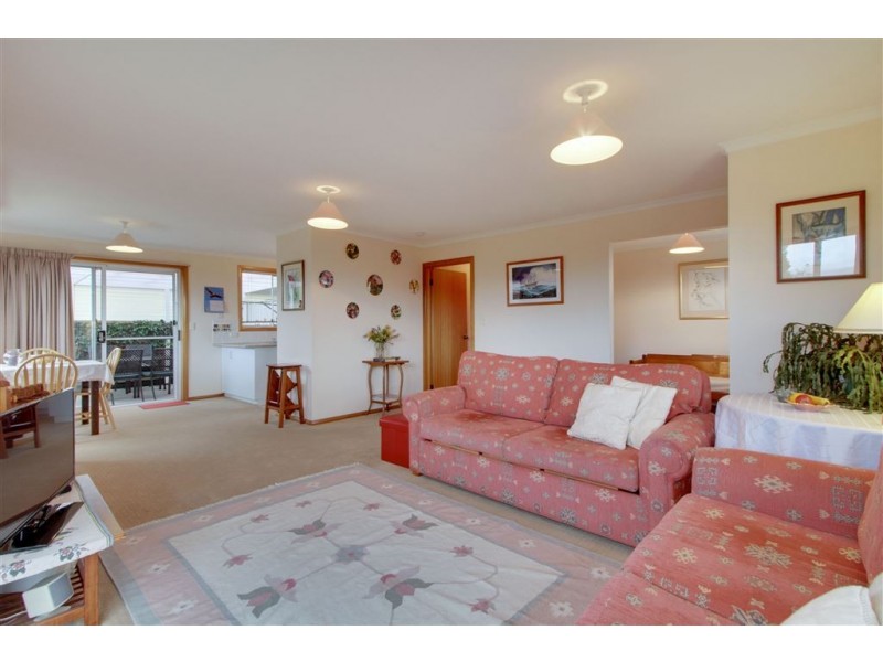 8 Scenic Drive, Kingston TAS 7050