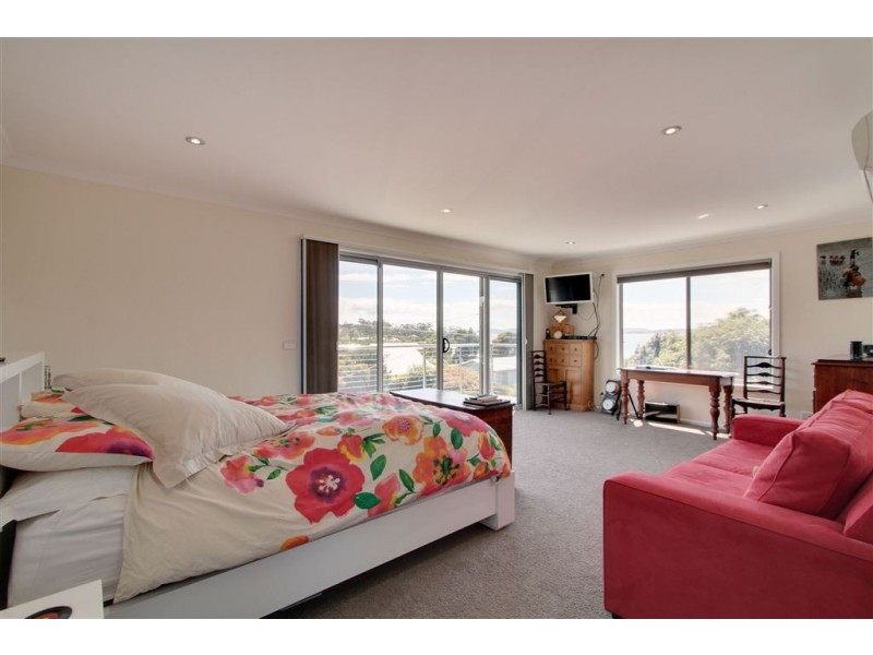 5 View Street, Blackmans Bay TAS 7052