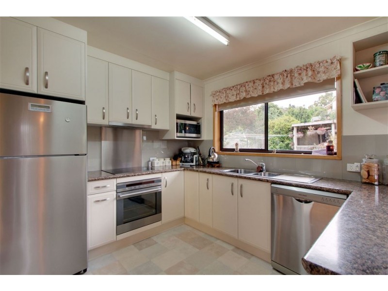 43 Tingira Road, Blackmans Bay TAS 7052