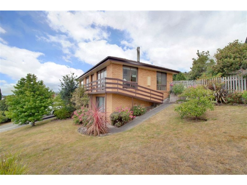 43 Tingira Road, Blackmans Bay TAS 7052