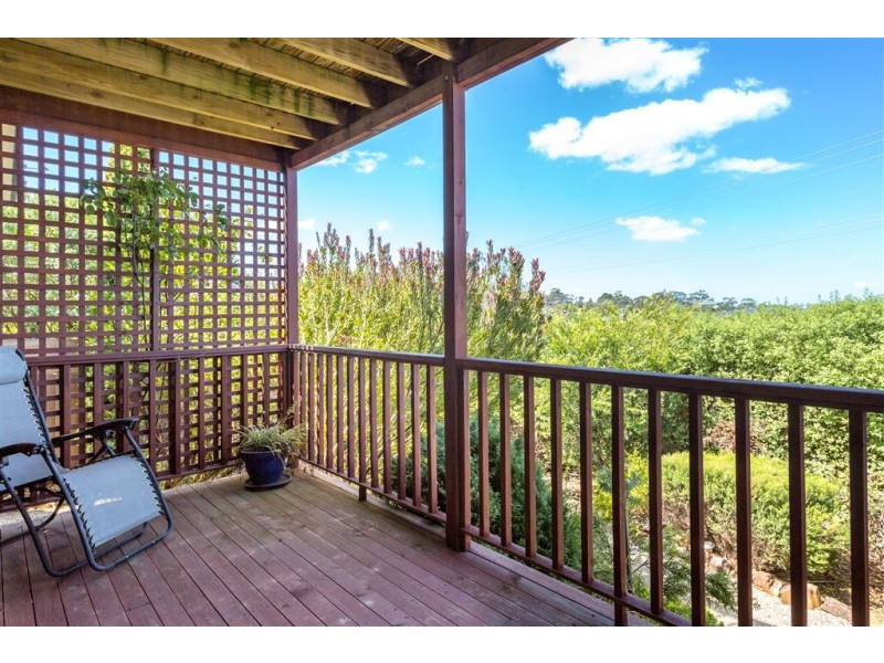 2/211 Roslyn Avenue, Blackmans Bay TAS 7052