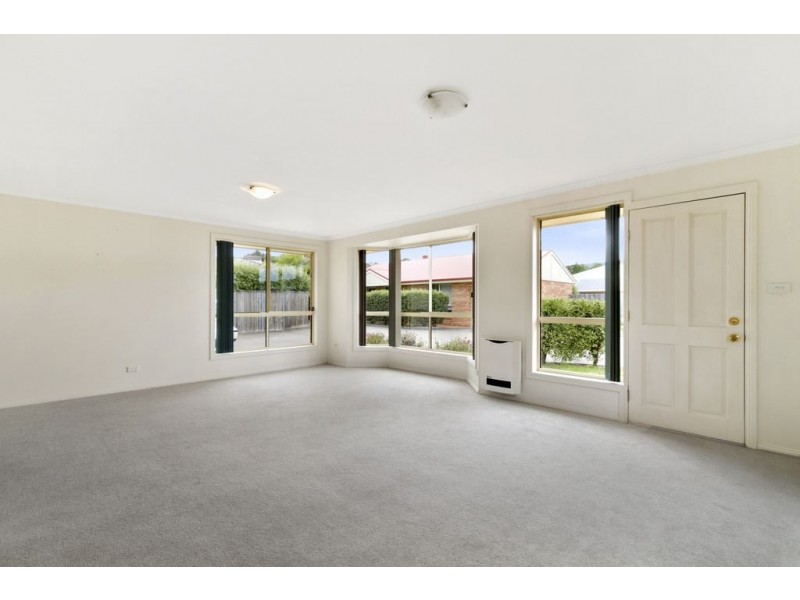 6/9 Manor Gardens, Kingston TAS 7050