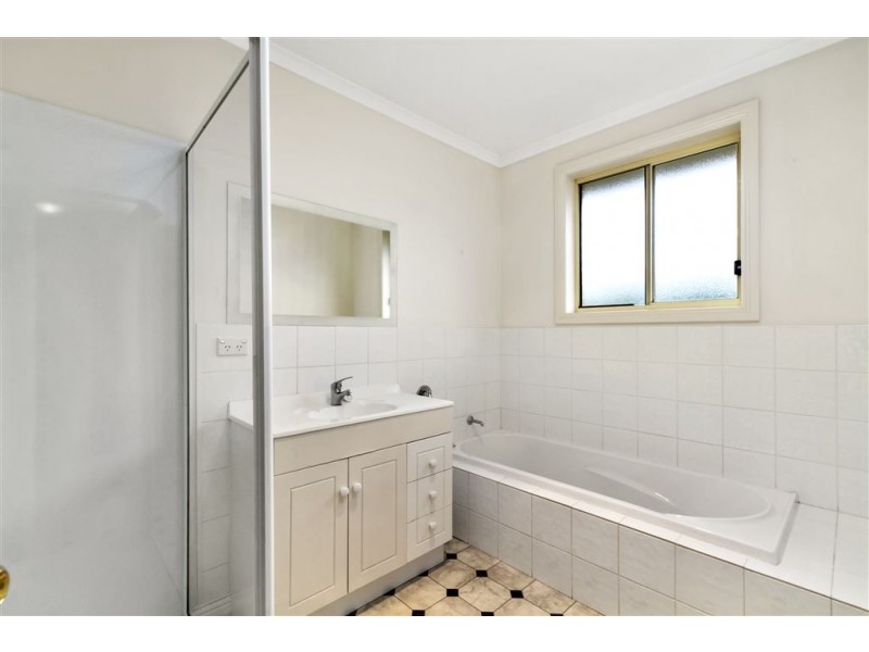 6/9 Manor Gardens, Kingston TAS 7050