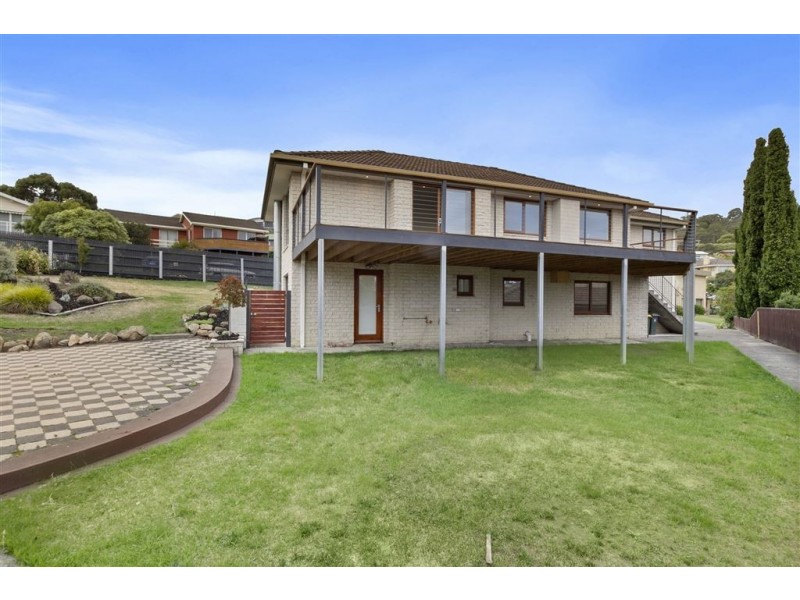 23 Suncoast Drive, Blackmans Bay TAS 7052