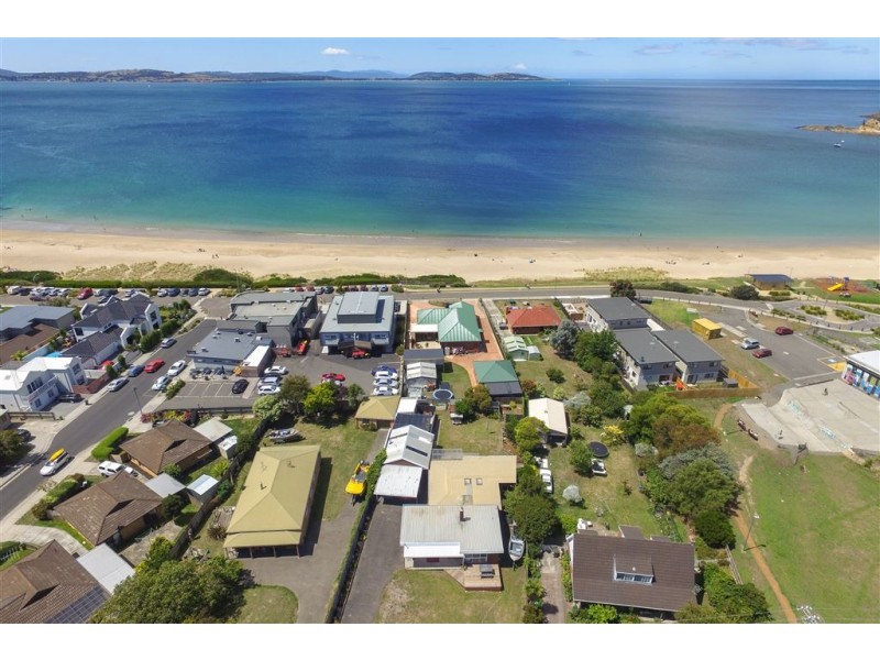 39 Wells Parade, Blackmans Bay TAS 7052