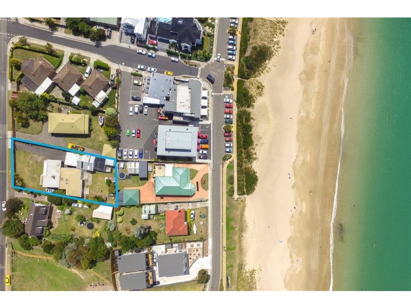 39 Wells Parade, Blackmans Bay TAS 7052