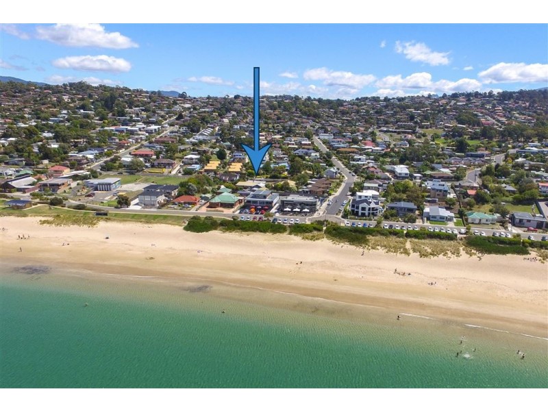 39 Wells Parade, Blackmans Bay TAS 7052