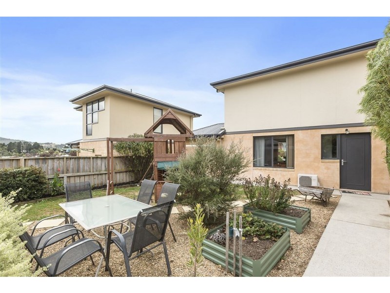 4/2 Citrus Drive, Margate TAS 7054