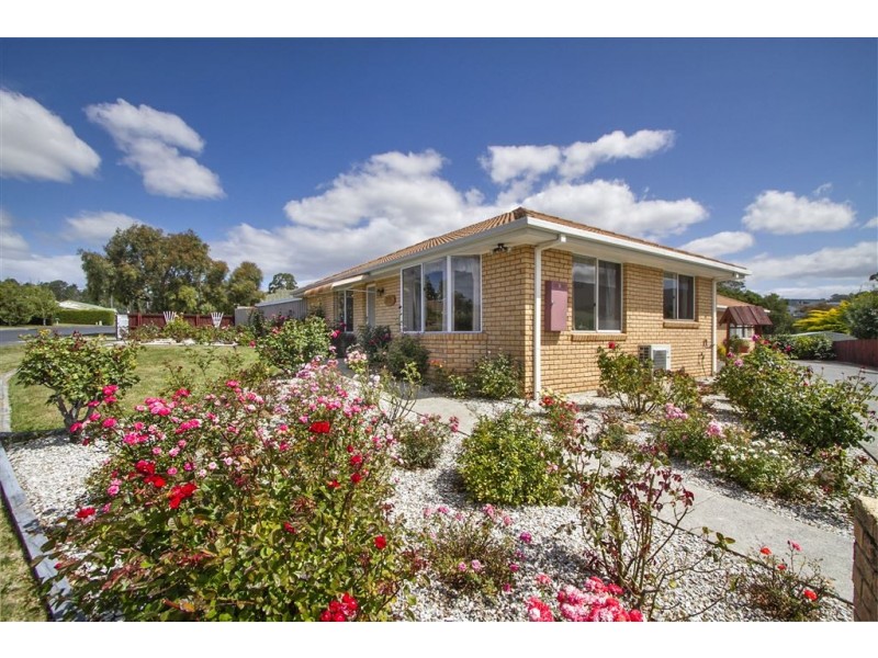 1/11 Whitewater Crescent, Kingston TAS 7050