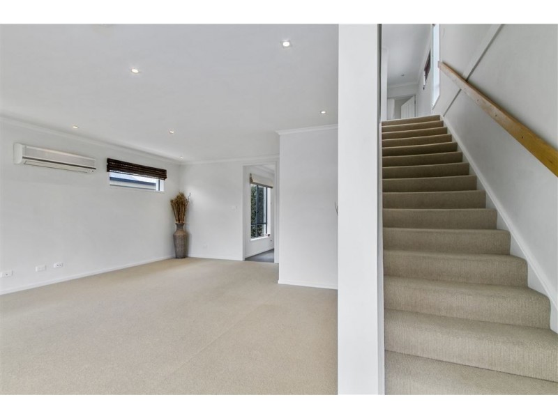 2 George Avenue, Kingston TAS 7050