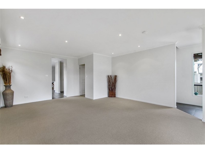 2 George Avenue, Kingston TAS 7050