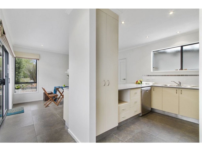 2 George Avenue, Kingston TAS 7050