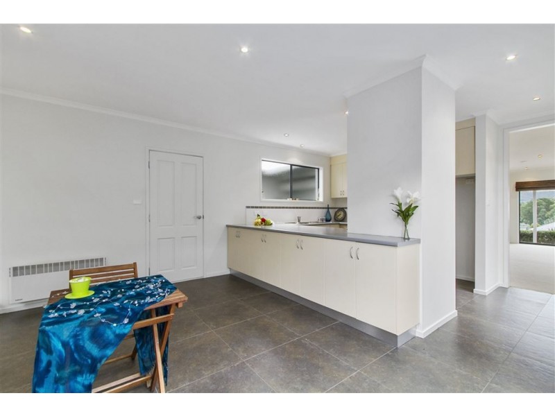 2 George Avenue, Kingston TAS 7050