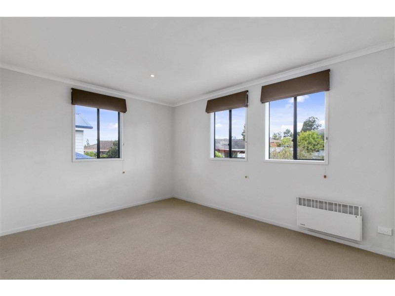 2 George Avenue, Kingston TAS 7050