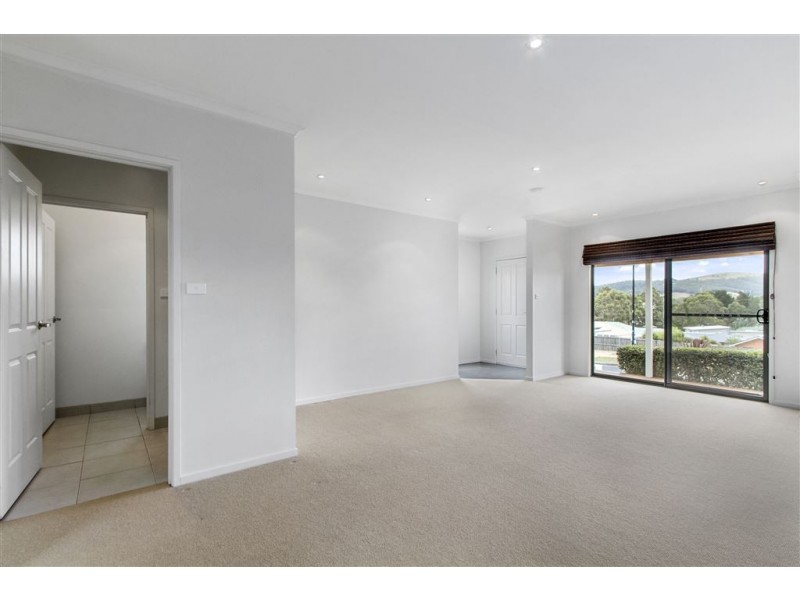 2 George Avenue, Kingston TAS 7050