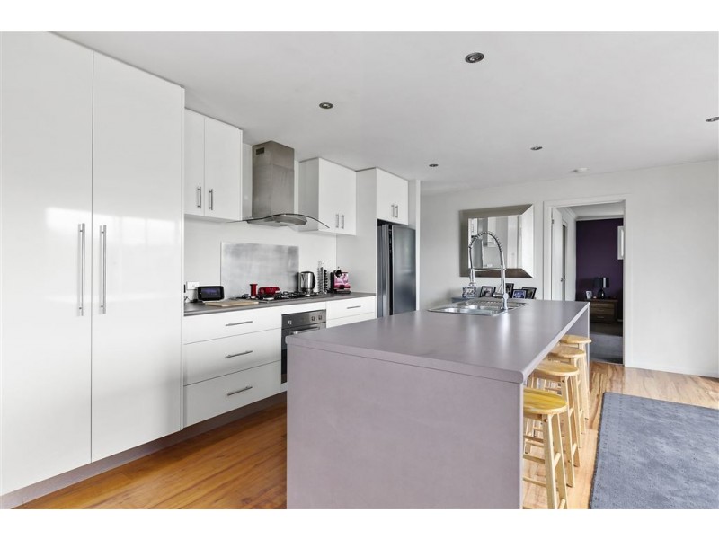 16 Staff Road, Electrona TAS 7054