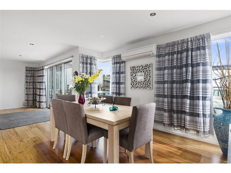 16 Staff Road, Electrona TAS 7054