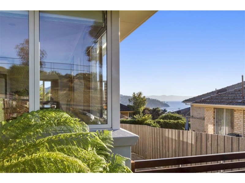 9 Jindabyne Road, Kingston Beach TAS 7050
