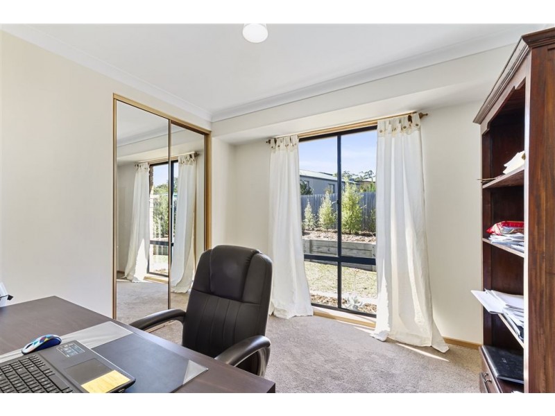 15 Grevillea Way, Kingston TAS 7050