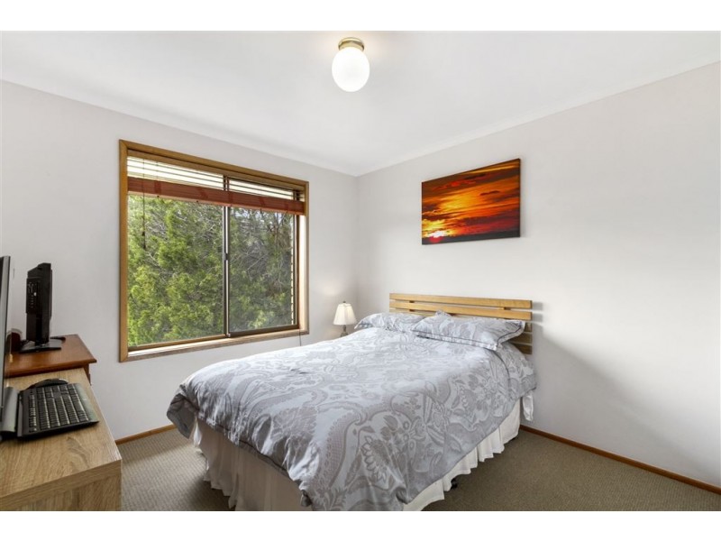 21 Suncoast Drive, Blackmans Bay TAS 7052
