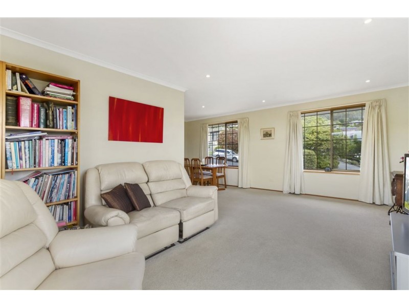 21 Suncoast Drive, Blackmans Bay TAS 7052