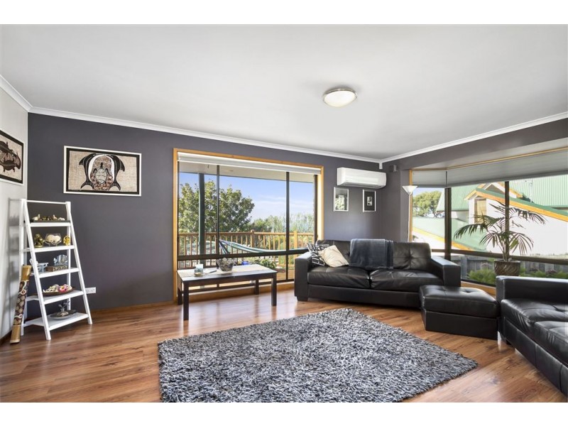 13 Clearwater Court, Blackmans Bay TAS 7052