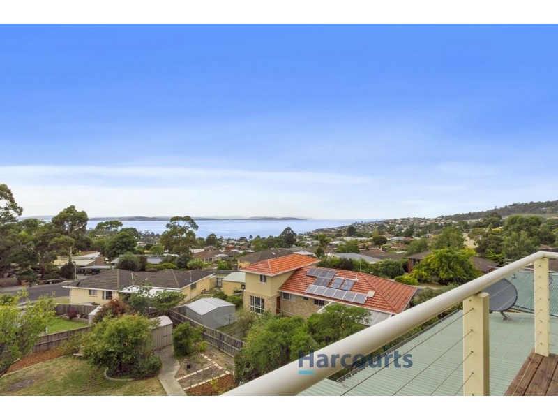 5 Illira Way, Blackmans Bay TAS 7052