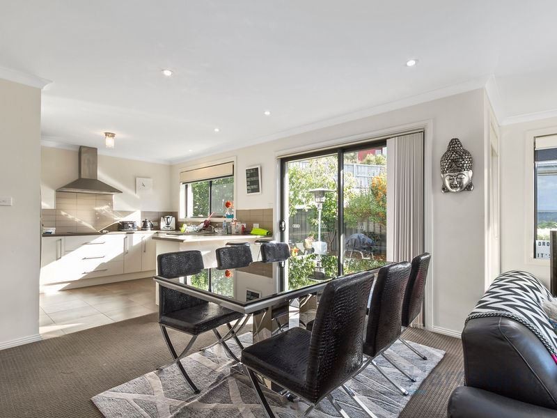 31a Stirling Avenue, Blackmans Bay TAS 7052