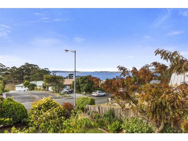 69 Mirramar Park, Blackmans Bay TAS 7052