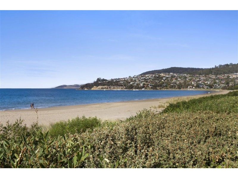4 Ocean Esplanade, Blackmans Bay TAS 7052