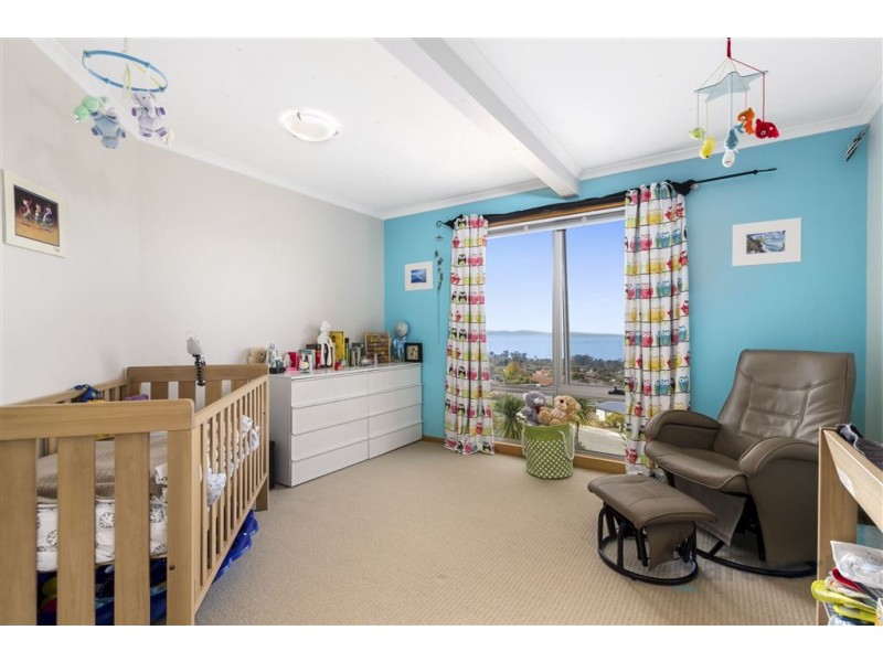 77 Tingira Road, Blackmans Bay TAS 7052