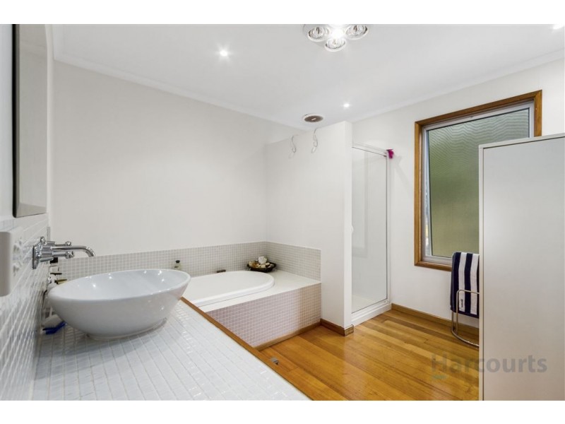 77 Tingira Road, Blackmans Bay TAS 7052