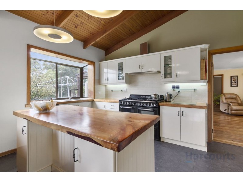 9 Nala Road, Oyster Cove TAS 7150