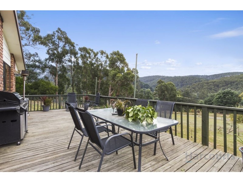 9 Nala Road, Oyster Cove TAS 7150
