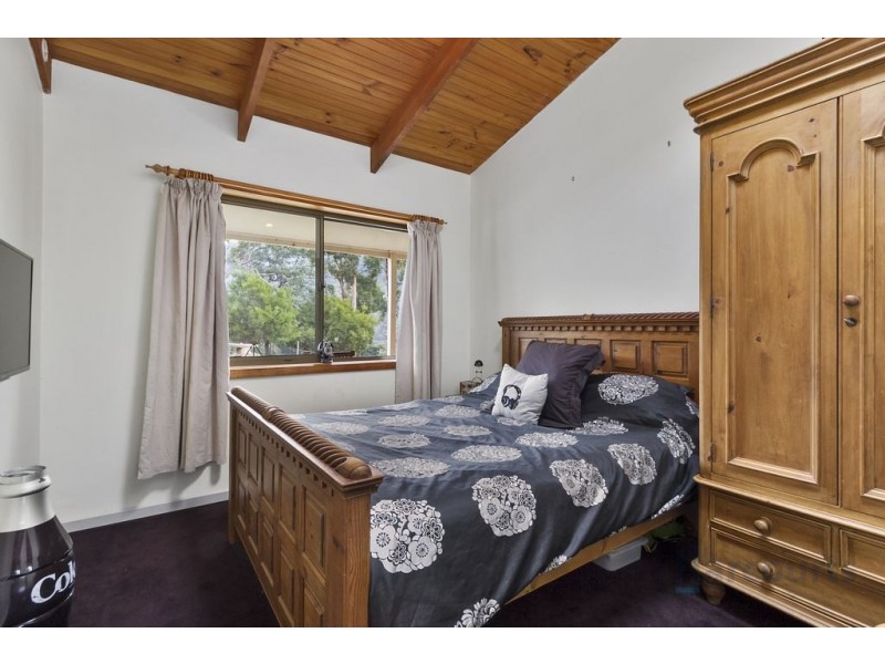 9 Nala Road, Oyster Cove TAS 7150